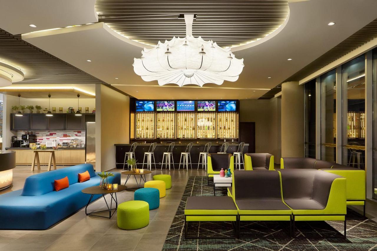 Aloft Queretaro Hotell Exteriör bild